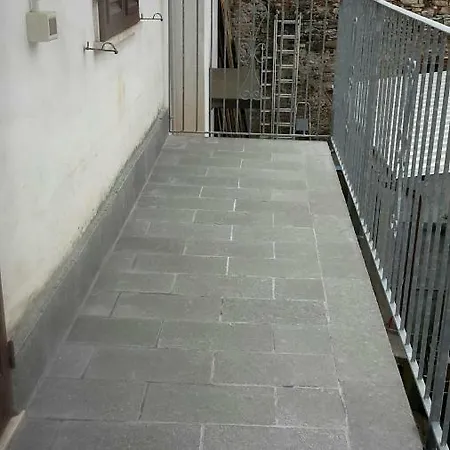 Gessy's Guest house 3*